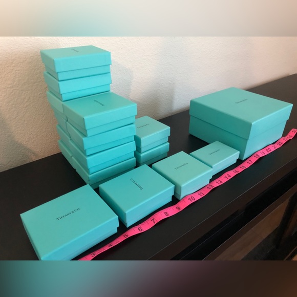 Large collectors lot of Tiffany and Co. over 30 items! Excellent condition - Picture 5 of 7